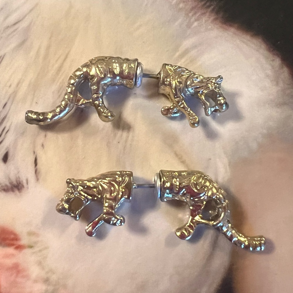 Tiger Crawl Through Earrings